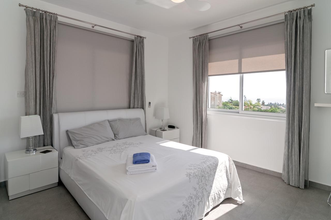 Villa Verdi: Luxury Villa With Private Pool Peyia Bagian luar foto