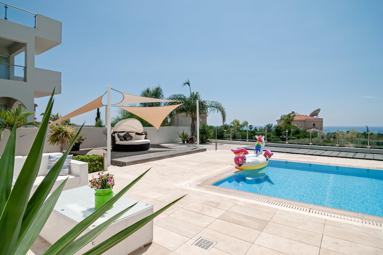 Villa Verdi: Luxury Villa With Private Pool Peyia Bagian luar foto