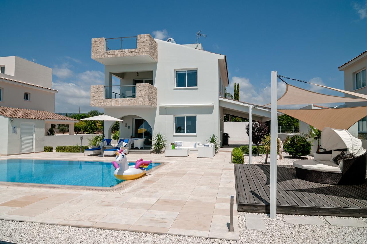Villa Verdi: Luxury Villa With Private Pool Peyia Bagian luar foto